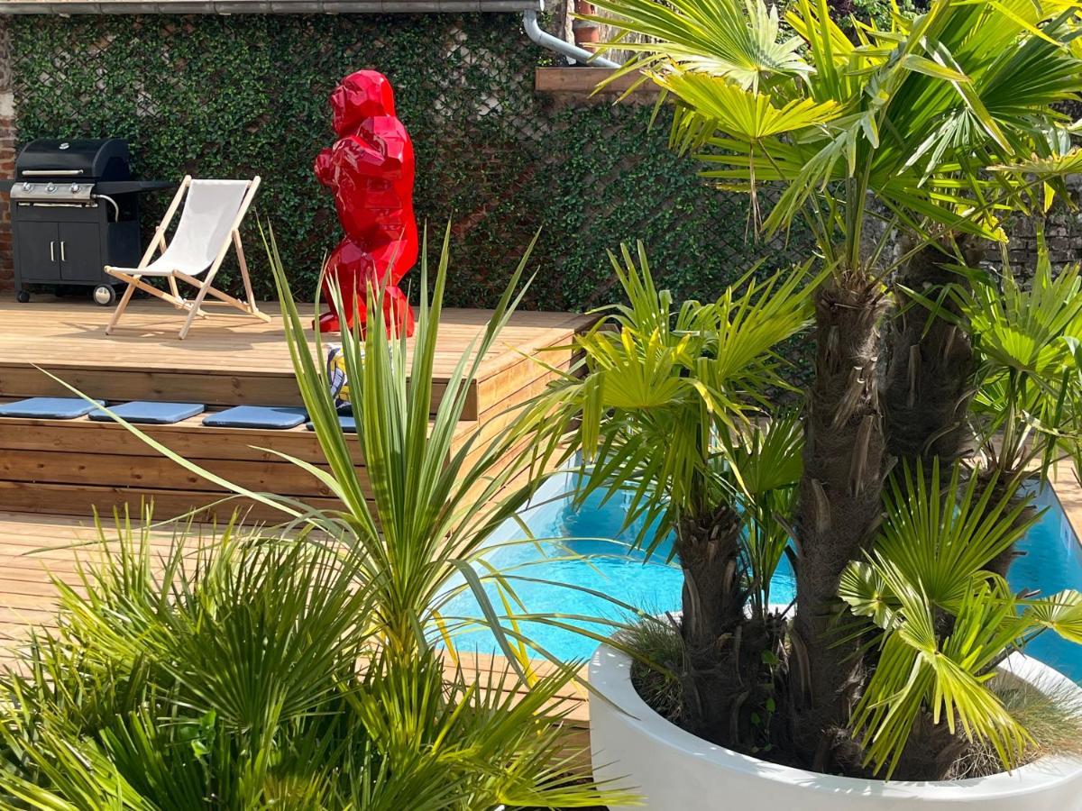 Bed and Breakfast Aux Remparts De Montreuil Montreuil  Esterno foto