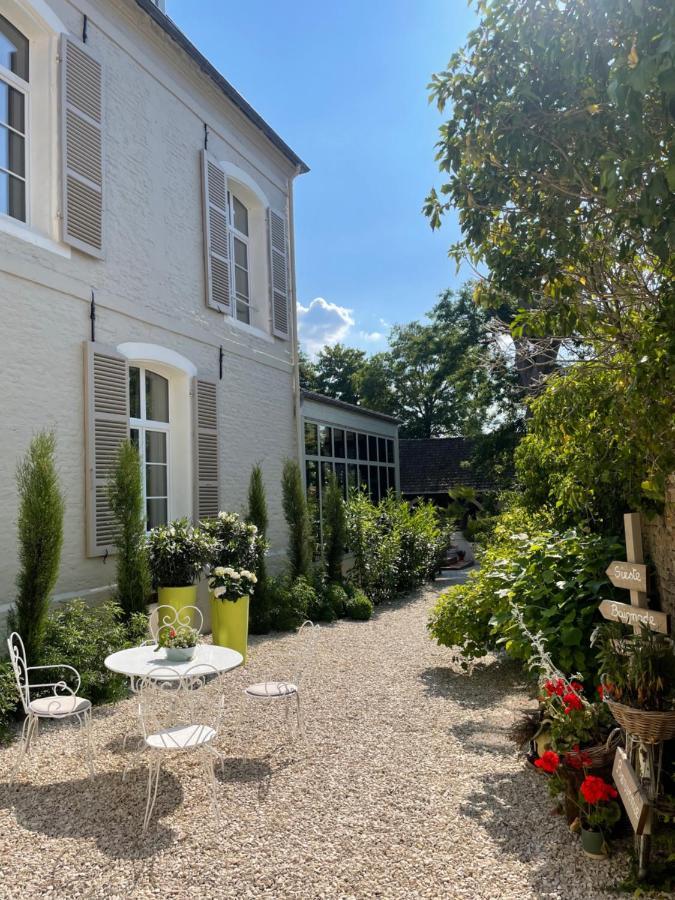 Bed and Breakfast Aux Remparts De Montreuil Montreuil  Esterno foto
