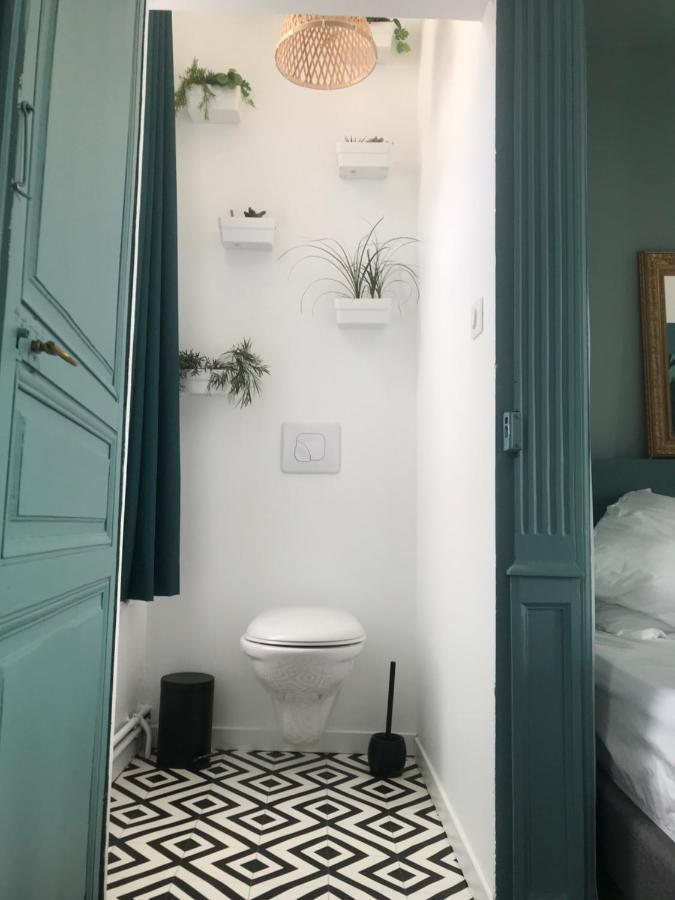 Bed and Breakfast Aux Remparts De Montreuil Montreuil  Esterno foto